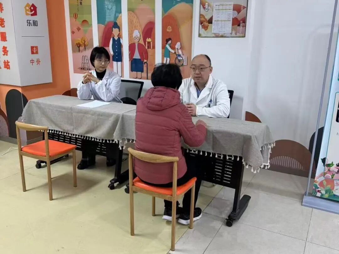 Embedded Services for the Elderly and Children: Building a Healthy Living Circle