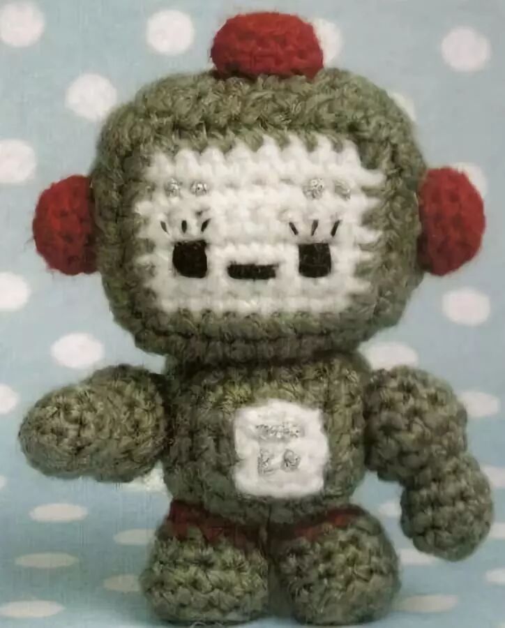 Adorable DIY Crochet Robot Yarn Doll Guide