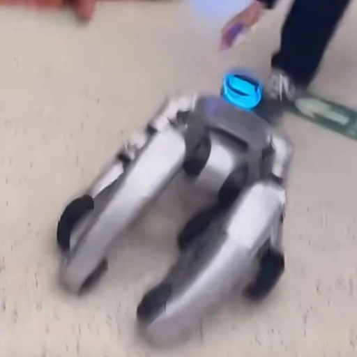 Robot Malfunctions at Marathon, Founder of Yushu Responds