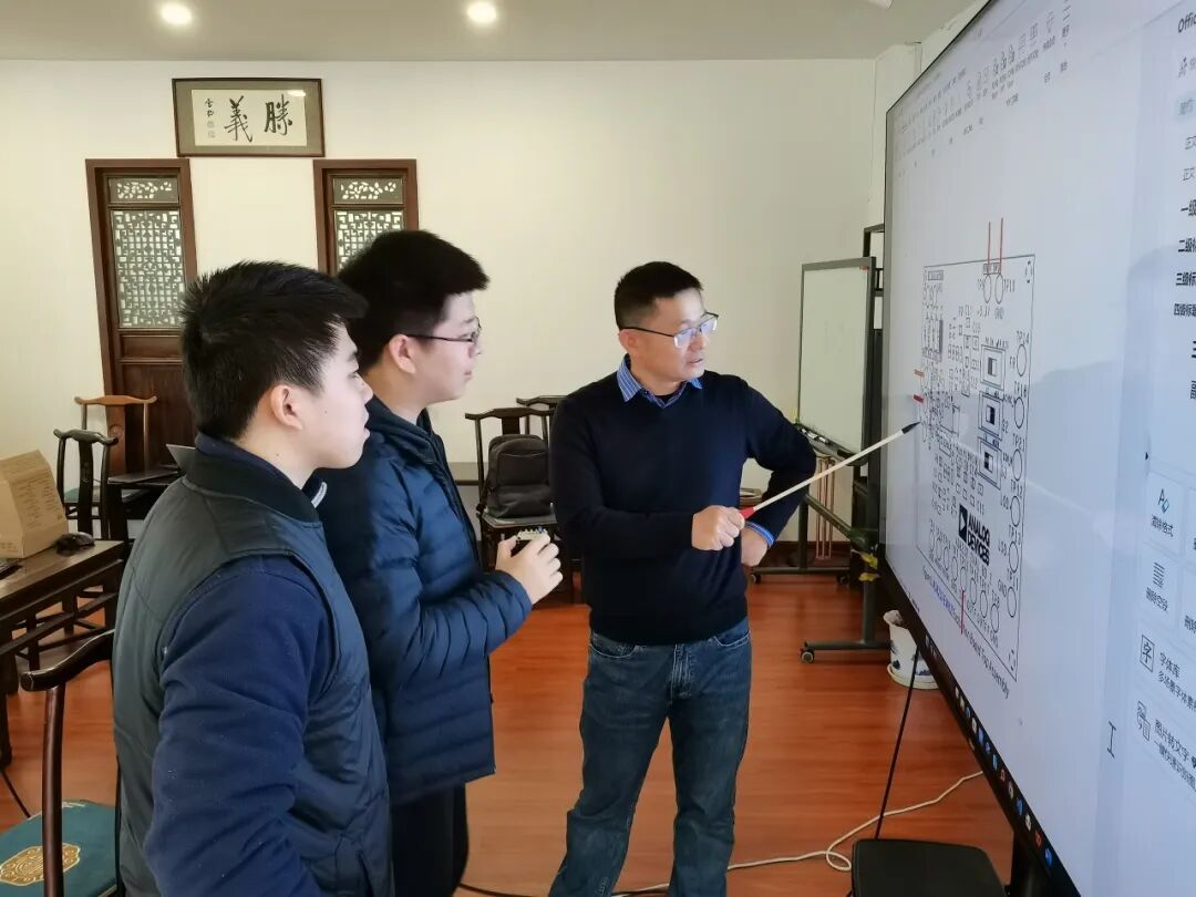 Shanghai Jiao Tong University - Qingpu Senior High School "Innovation Training Camp" Successfully Concludes