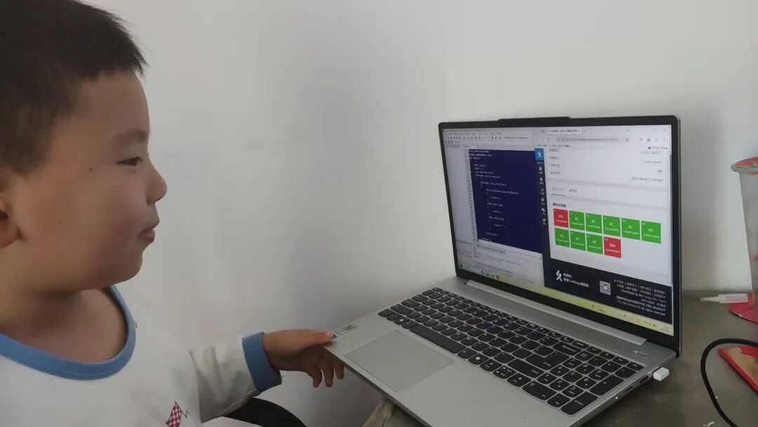 The 8-Year-Old Boy Who Lost Three Times in C++ Competitions Finally Turned the Tide