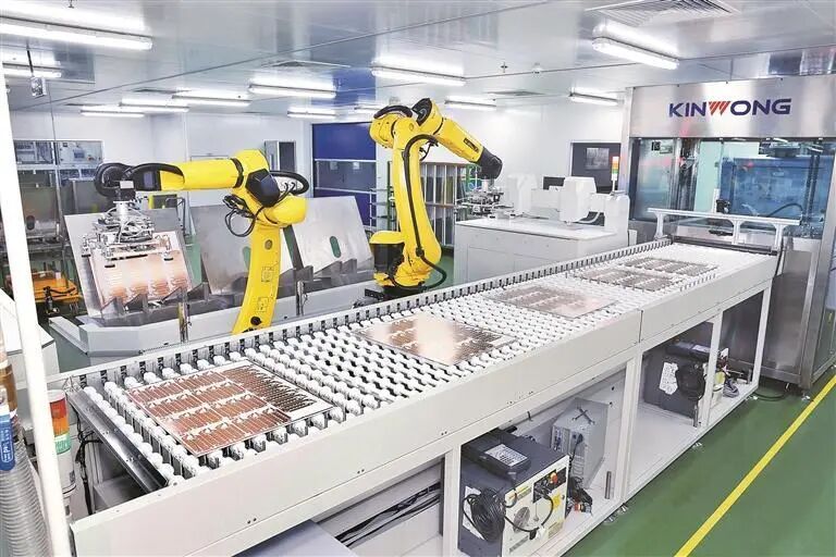 Jingwang Intelligent Manufacturing: The Global Journey of a Circuit Board
