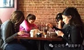 Unforgettable 1995: A Cup of Coffee Without Wi-Fi