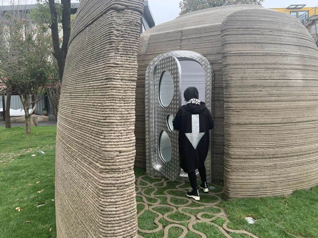 The First Concrete 3D Printed Library in China: 'Like a Comma'