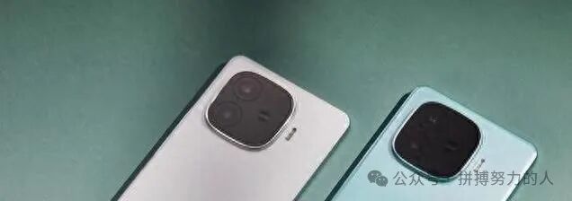 7500mAh+LCD Flat Screen? 8000mAh on the Way? Are These Phones Out to Compete with Power Banks?