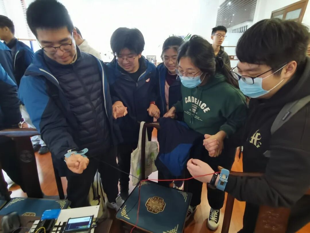Shanghai Jiao Tong University - Qingpu Senior High School "Innovation Training Camp" Successfully Concludes