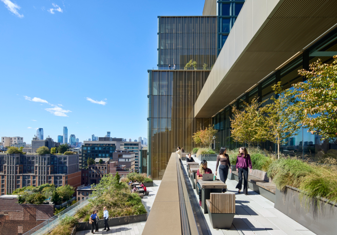 Disney's New Headquarters in New York: A 'Conventional' Office Designed by SOM and Gensler
