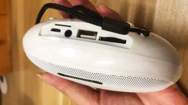 Bluetooth Speaker - Vanding F208: Shell-Shaped Design with Dual Speaker Configuration for Superior Sound