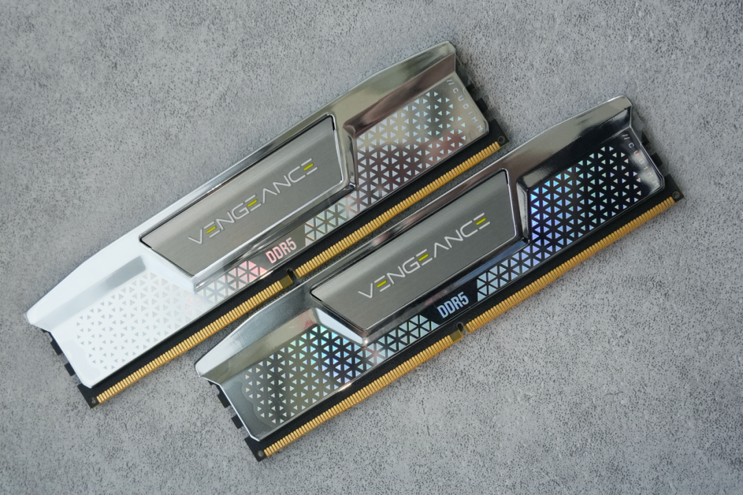 Exploring New Horizons | Corsair Vengeance DDR5 CUDIMM 48G8200C40 Memory Testing