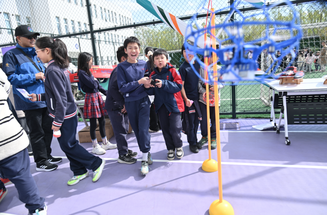 Drone Programming, Robot Assembly, AI Applications... Technology is Within Reach at This School in Beijing!