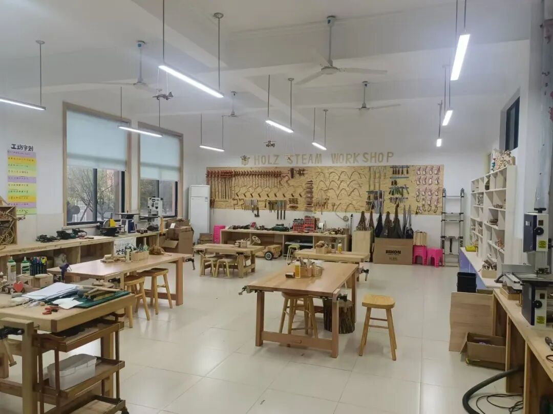 AI Empowers Education: DeepSeek Facilitates Instruction