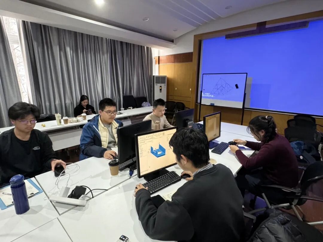Shanghai Jiao Tong University - Qingpu Senior High School "Innovation Training Camp" Successfully Concludes