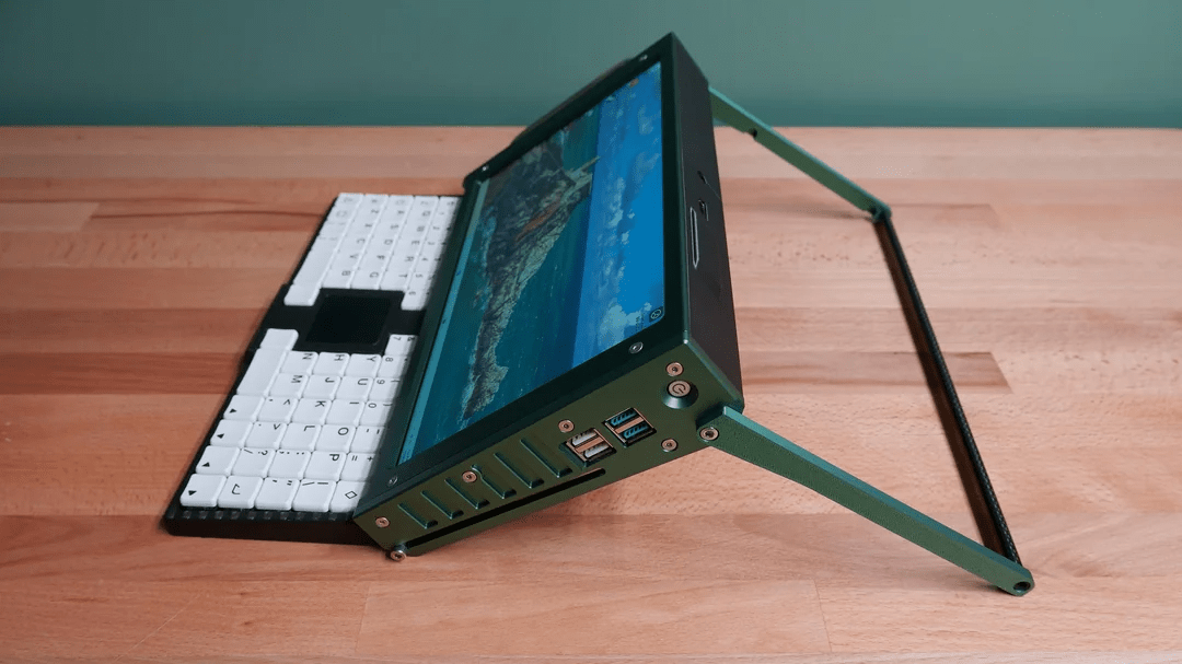 Illuminate Robot Intelligence with Simple Circuits: LattePanda Mu Multifunctional Portable Cyberdeck | DF Maker Weekly (Issue 126)