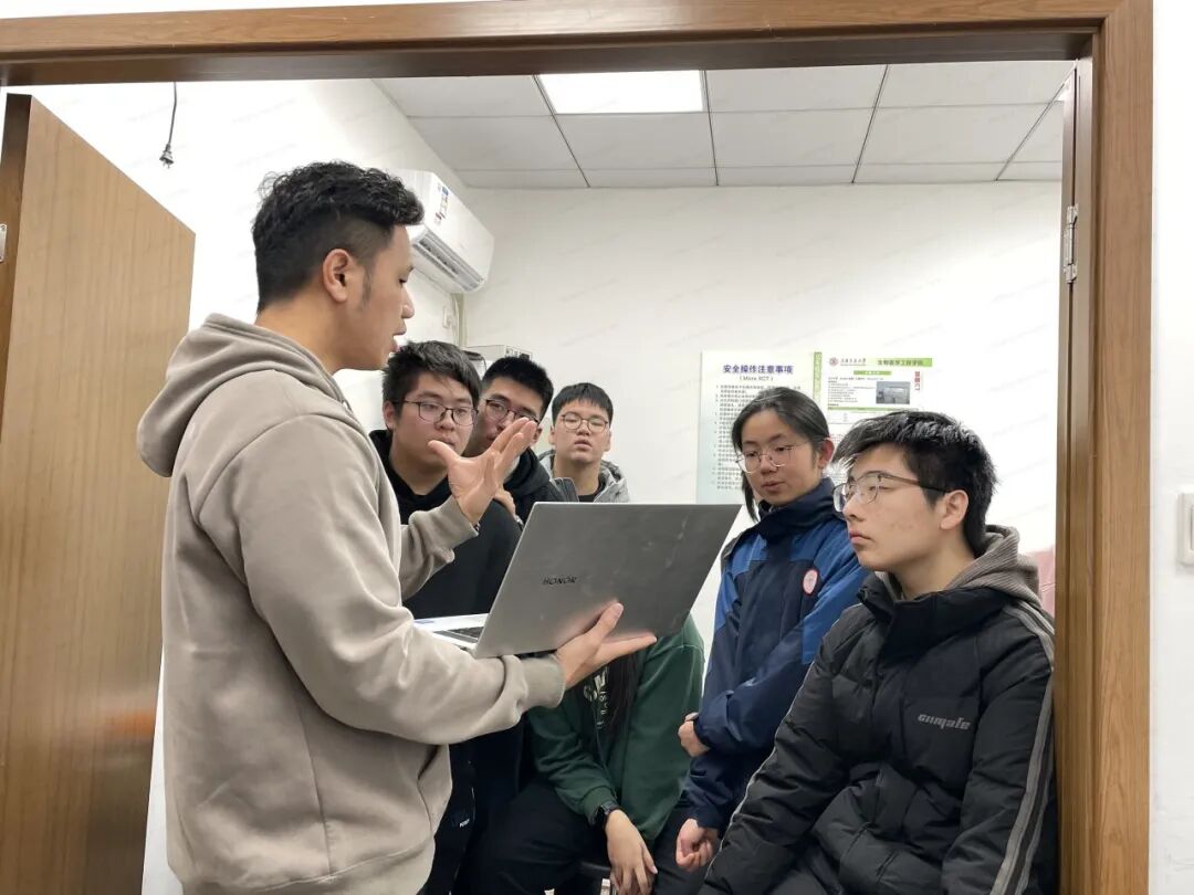 Shanghai Jiao Tong University - Qingpu Senior High School "Innovation Training Camp" Successfully Concludes