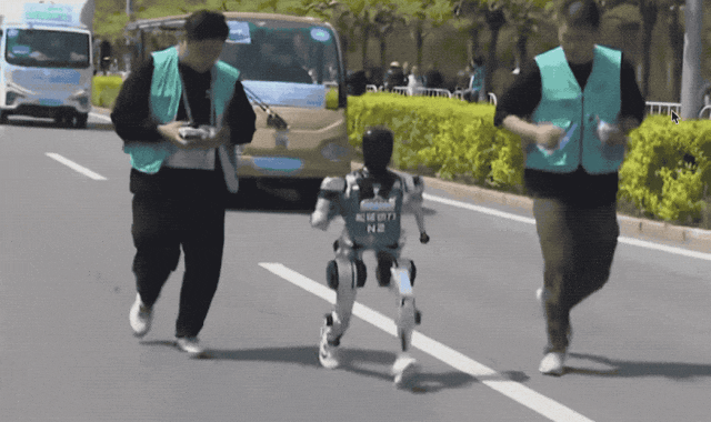 The Marathon of the Humanoid Robot Industry Has Just Begun｜Titan Media AGI