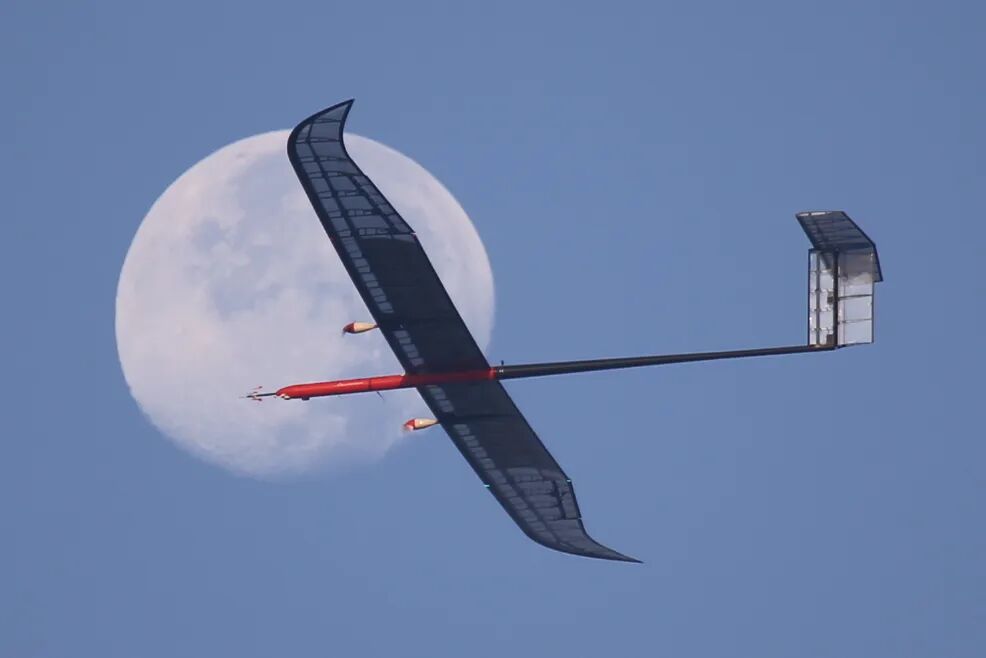 Cutting-Edge Technology: Lithium-Sulfur Batteries Powering Solar Drones for 11 Days!
