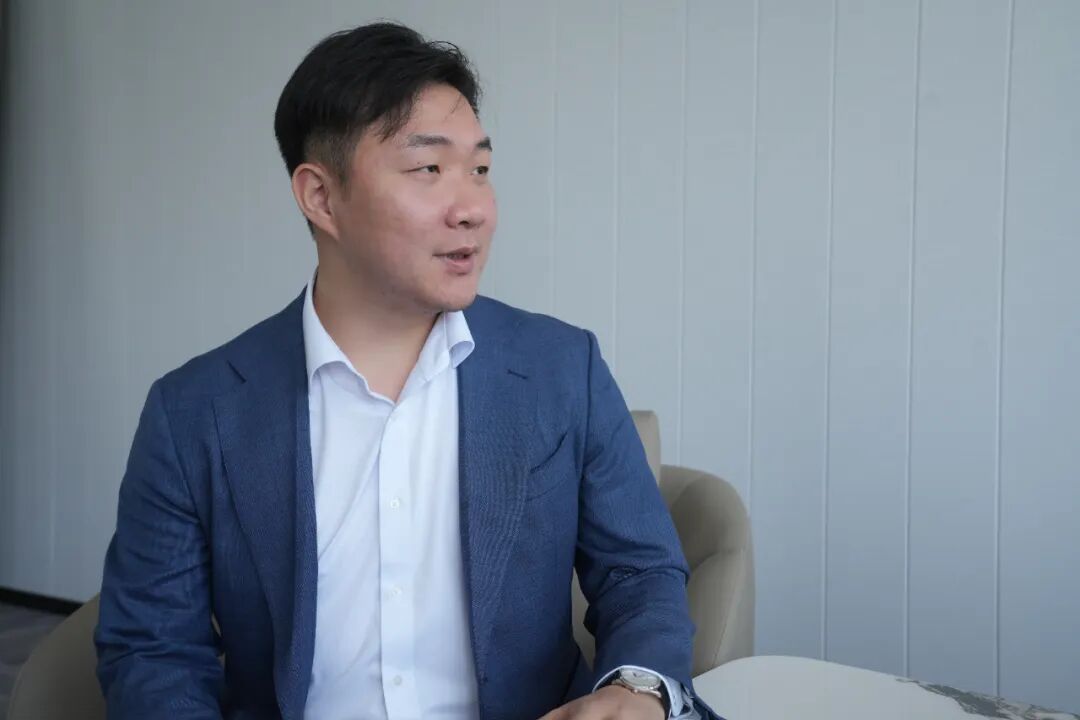 Innovative Pioneer in AI Robotics: Chen Rongheng