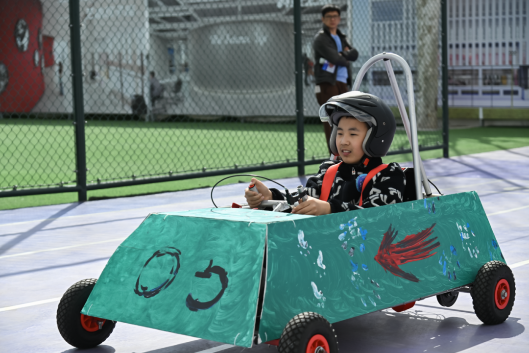Drone Programming, Robot Assembly, AI Applications... Technology is Within Reach at This School in Beijing!