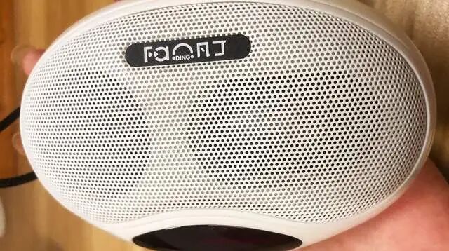 Bluetooth Speaker - Vanding F208: Shell-Shaped Design with Dual Speaker Configuration for Superior Sound