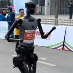 Are Robots Running Marathons Ridiculed? This 'Clumsy' Competition is Quietly Changing the Future of Technology