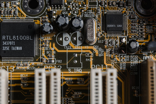 A Review of the Types of Power Supplies Engineers Encounter