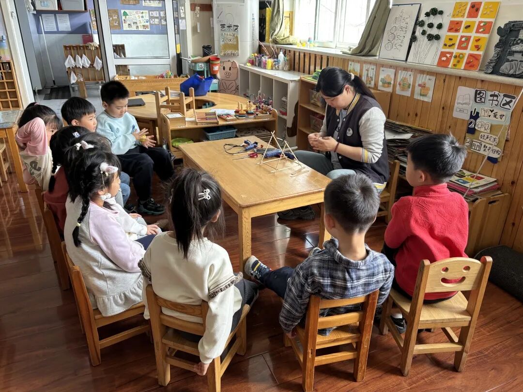 Weekly Journal of K3-C Class at Aisilezhi Ecological Kindergarten: 'Imagining Stones' (April 14-18, 2025)
