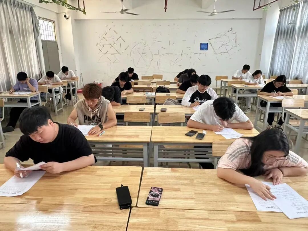 Event Update: The Preliminary Round of the C Language Programming Competition at the School of Information Engineering Concludes Successfully!