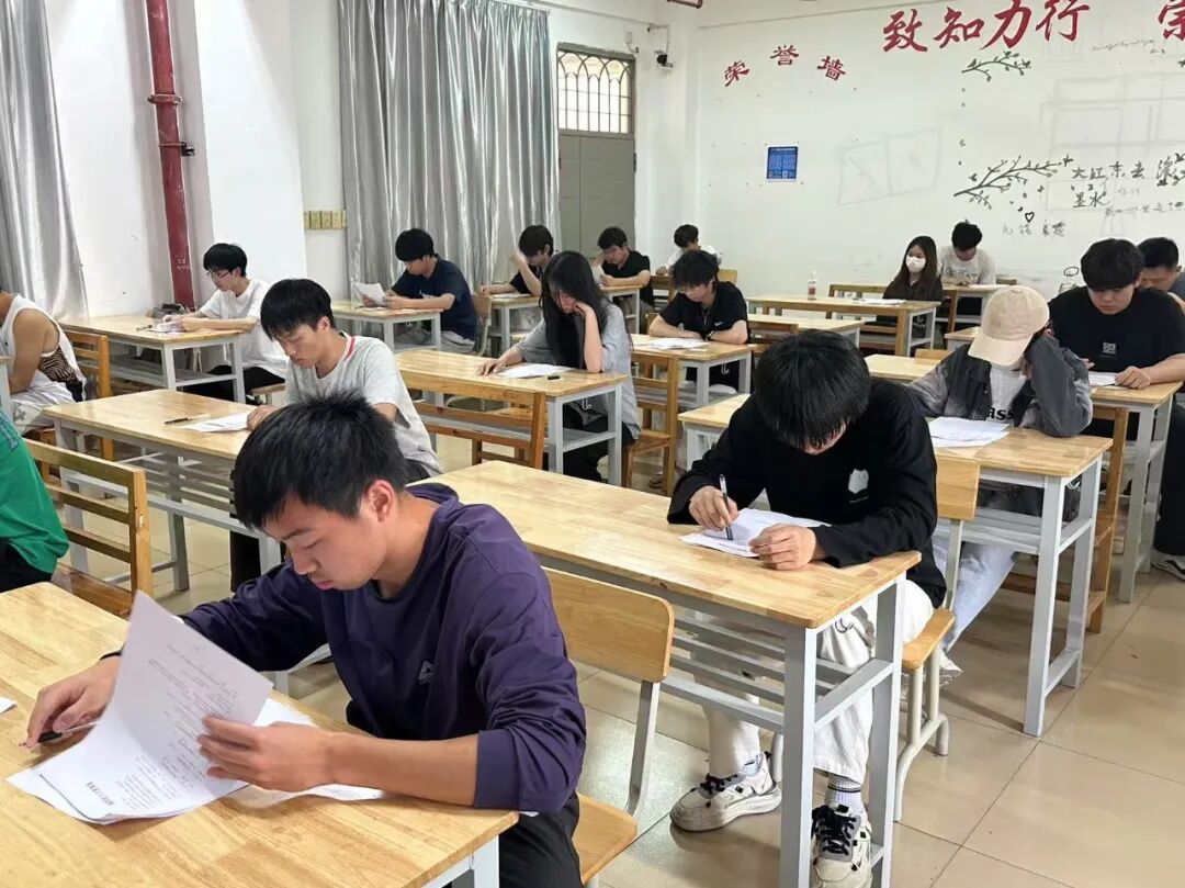Event Update: The Preliminary Round of the C Language Programming Competition at the School of Information Engineering Concludes Successfully!