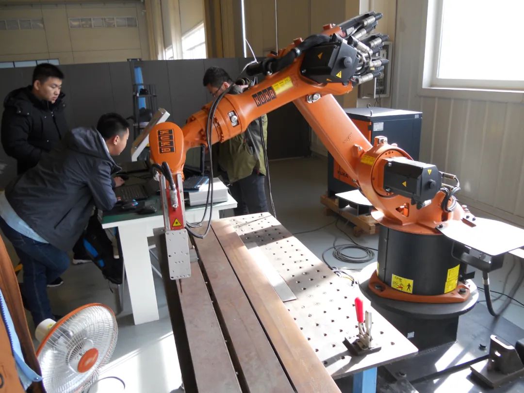The Financial Power Behind the Robot 'Dream Factory'