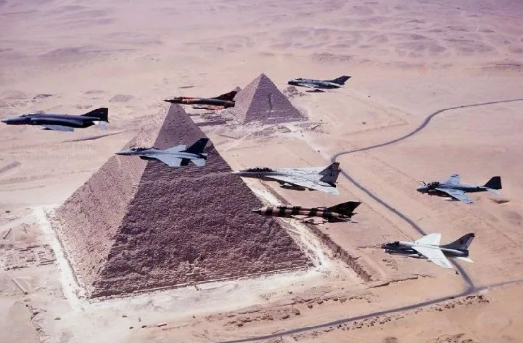 Tightly Concealed! J-10C Appears in Egypt, Multiple US Defense Officials Dismissed - Is Action Imminent?