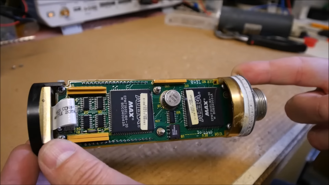 Boeing 747 Digital Fuel Quantity Indicator - Teardown, Reverse Engineering and Testing