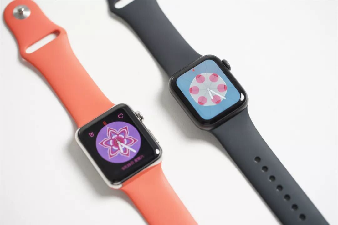 Hands-On with Apple's New Smartwatch! Why is it Selling Like Crazy Worldwide? After This Review, I Understand...