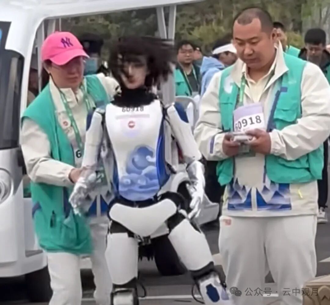Robot Marathon: It's Not the Machines That Fall, But the Humans