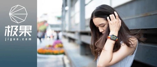 Hands-On with Apple's New Smartwatch! Why is it Selling Like Crazy Worldwide? After This Review, I Understand...