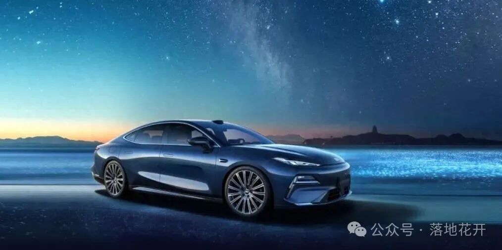 Geely's All-New C-Class Car! Over 5 Meters Long, 1.5T Plug-in Hybrid with 0.9L Fuel Consumption, Starting at 139,800 Yuan to Challenge the Han DM
