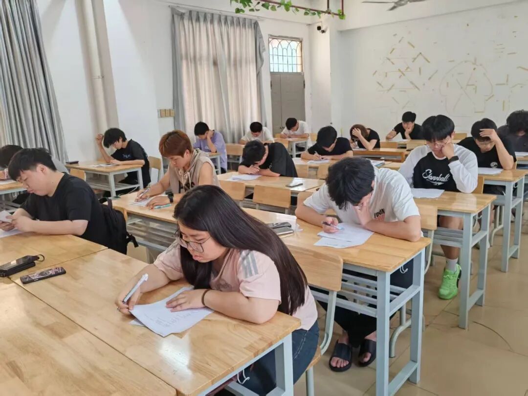 Event Update: The Preliminary Round of the C Language Programming Competition at the School of Information Engineering Concludes Successfully!