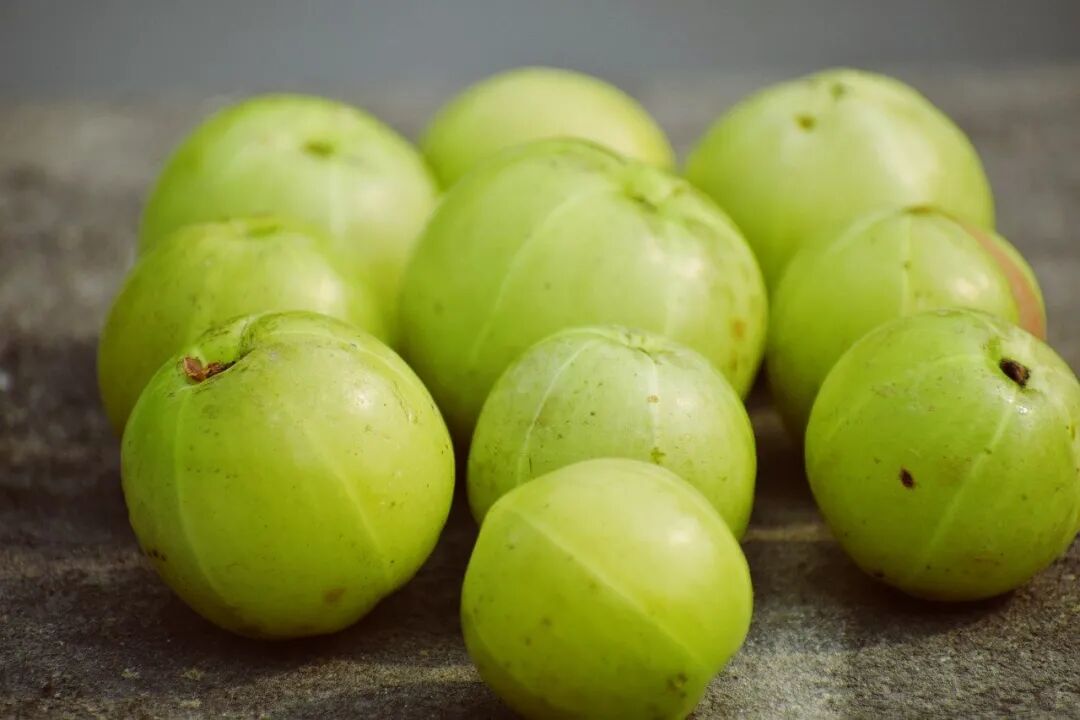 Can This Fruit with Low Sugar and High Vitamin C Help with Weight Loss?