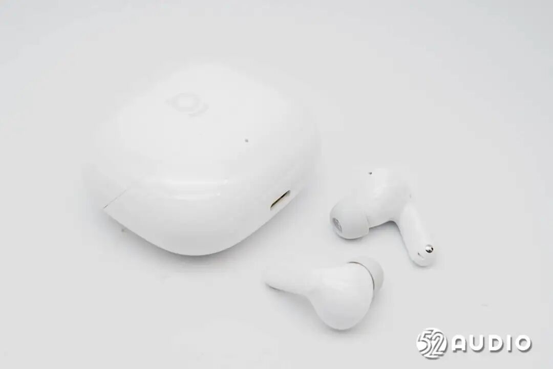 Efficient Charging and Discharging! INJOINIC IP5528 Charging Case SoC Adopted by Baseus Bowie M3s True Wireless Noise-Canceling Headphones