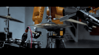 Technology | 17 Must-See Creative Applications of Robotic Arms Worldwide