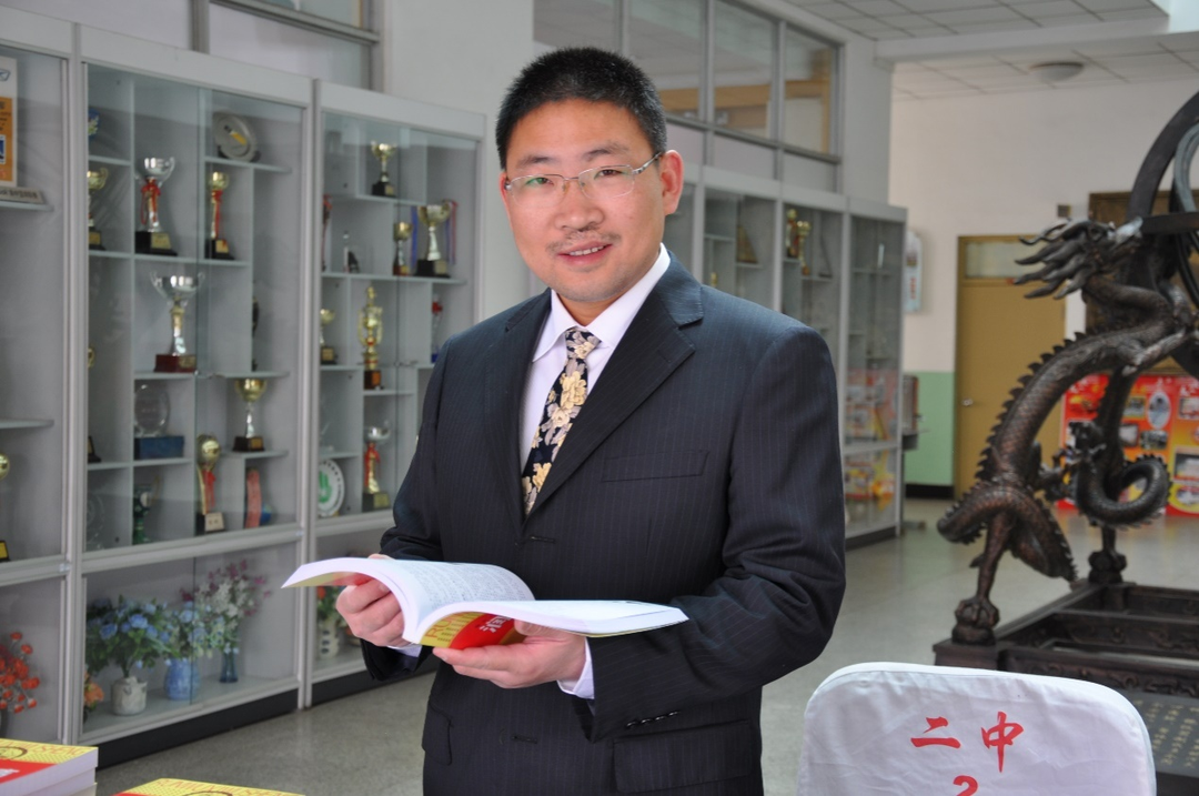 Cultivating Young Makers: The 'Smart Medical Care Bed' by Students from Beijing's Miyun District No. 2 High School