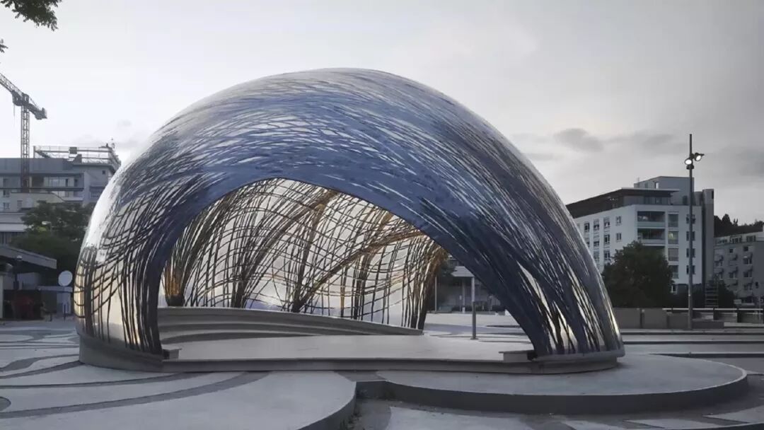 Technology | 17 Must-See Creative Applications of Robotic Arms Worldwide