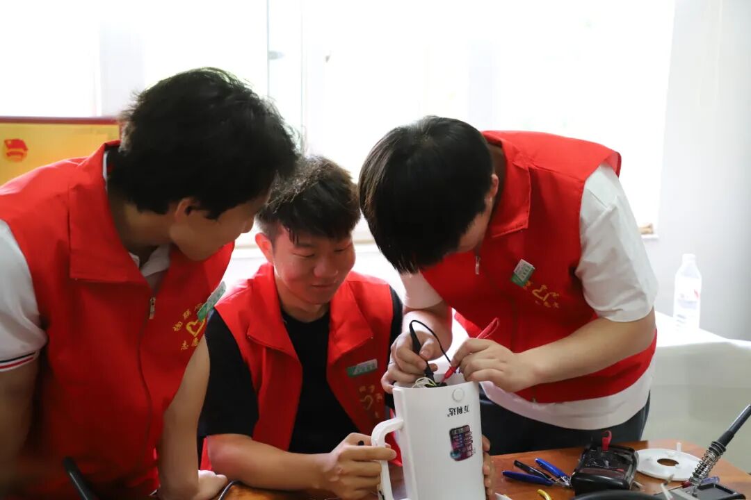 Voluntary Repair Service Activity for Smart Appliances by the School of Internet of Things and Communication