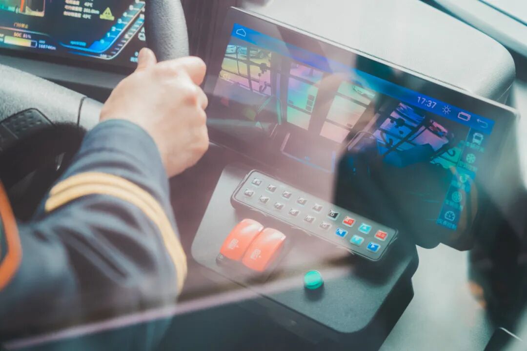 Making Chengdu Buses Smarter