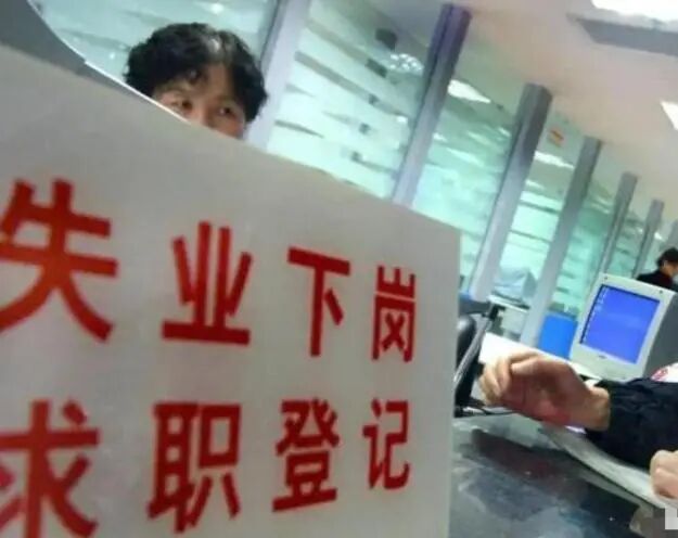 Is the Rise of Robots in Factories a Good Thing? Workers May Suffer, but Will Employers Benefit in the Long Run?