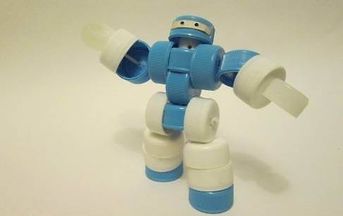 Creative Robot Crafting for Kindergarten: Little Scientists Start with Robots