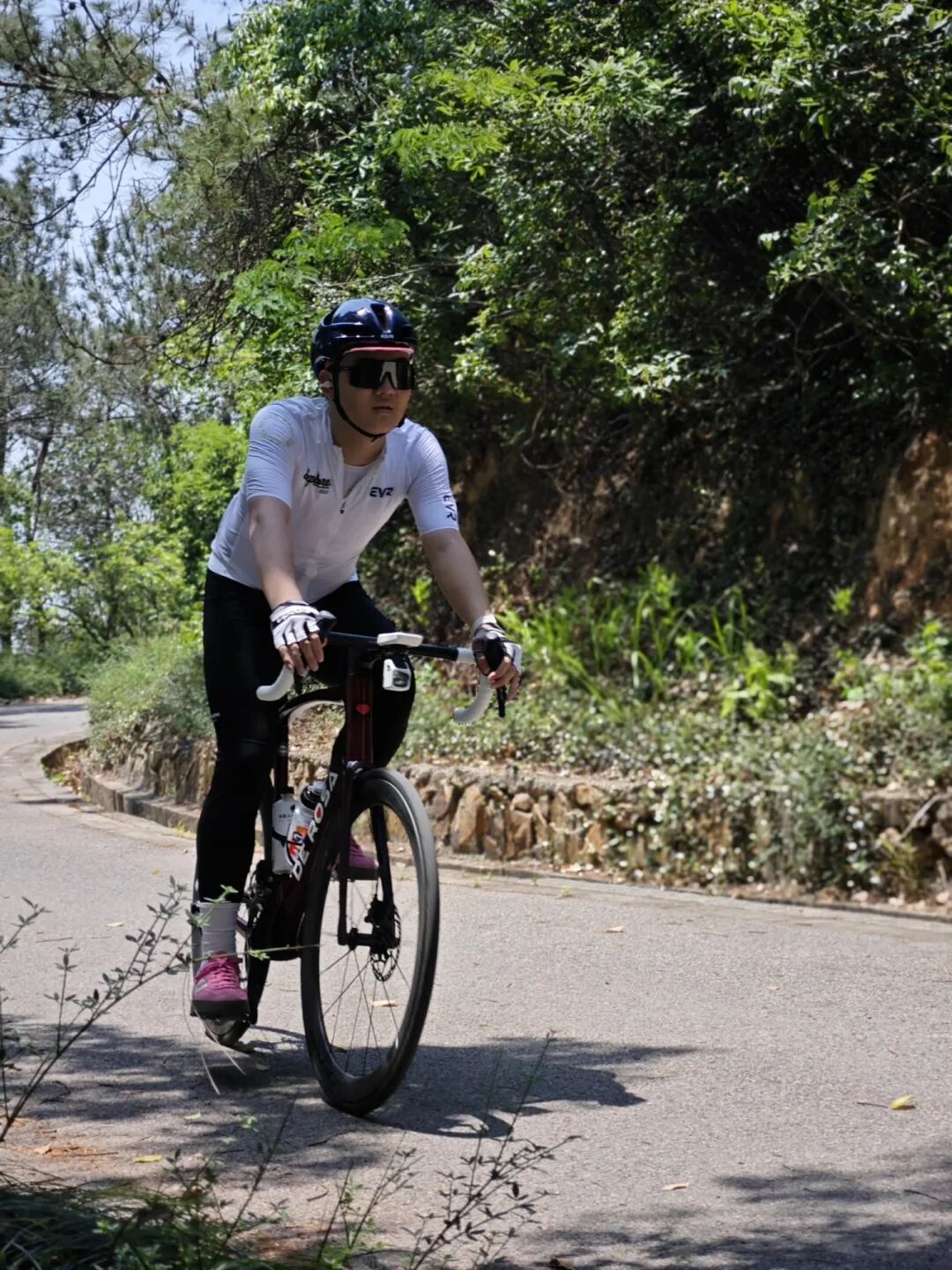 May Day Cycling Adventure: Departing from Fishing Port Village to Explore the Xijing Bay Triangle and Tongjing Mountain