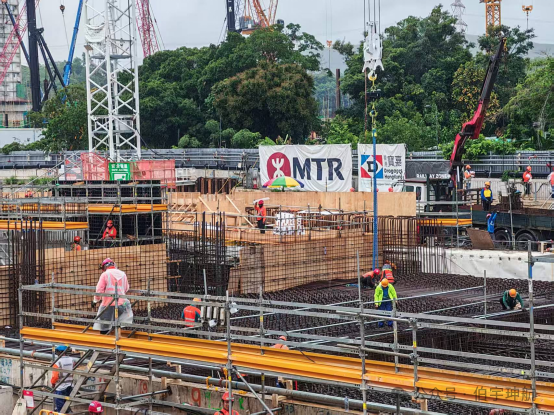 Boyu Shenhang Collaborates with MTR to Conduct Robot Inspection Tests at Subway Construction Site