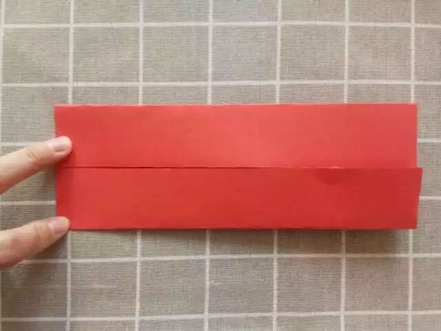 Creative Robot Crafting for Kindergarten: Little Scientists Start with Robots