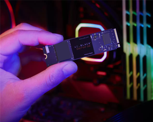 14GB/s SSD Arrives! PCIe 5.0 Fires the First Shot Globally