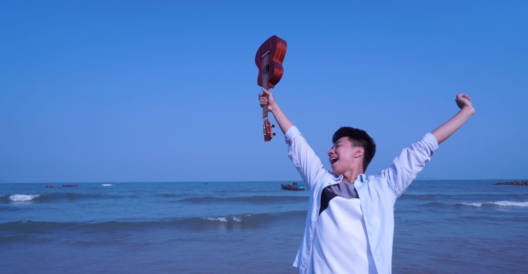 A Brave Dream Chaser from Southeast University: Balancing Circuit Board Soldering and Architectural Modeling